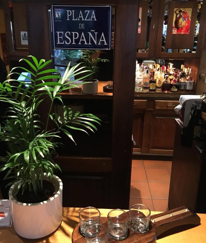 Plaza-Atmosphäre im Las Tapas